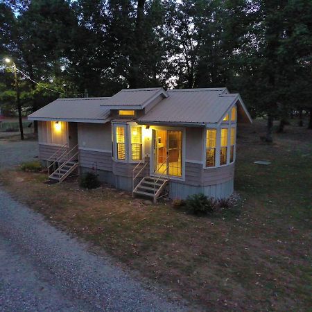 Berry Patch Cottage Longview Εξωτερικό φωτογραφία